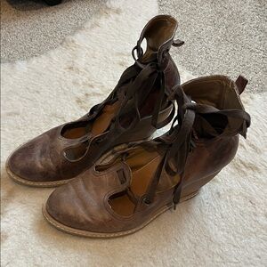 Schuler & Sons Philadelphia Elegant Brown Lace-Up Wedge Boots